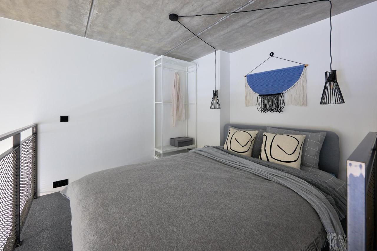21 Stylish Lofts By Dream *
